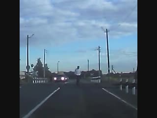 На переезде не зевай