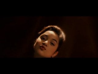 Summer bishil/jasira taking pics