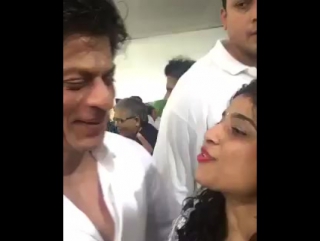 #eidmubarak @iamsrk at # spoke about films,potholes,abram,the @redfm mumbai @malishkakeboys