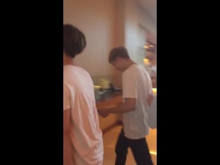 [fancam] 160325 bts in hotel @ abu dhabi