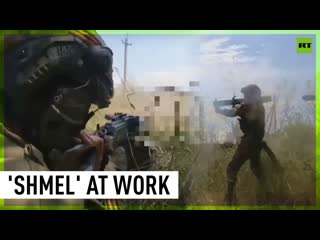 Russian paratroopers strike ukrainian troops with thermobaric weapons