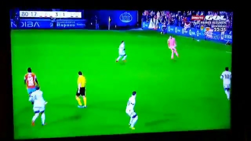 Вратарь испанского «фк луго» в день рождения забил гол с 65 метров