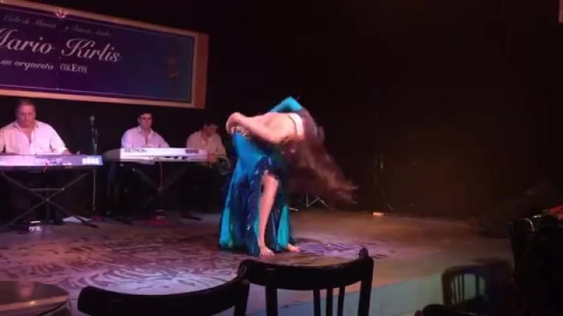 Moksha junto a mario kirlis y su orquesta en colette 'almini kif'