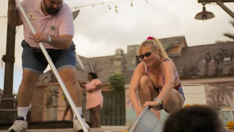 Kirsten dunst on becoming a god in central florida s01e01 03 (2019) / кирстен данст как стать богом в центральной флориде