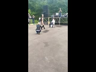 Стриптиз от маркизы