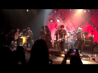 Alice cooper, marilyn manson and steven tyler sing come together with johnny depp on guitar!