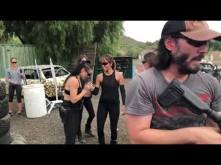 Keanu reeves shoots sig sauer mpx like an absolute pro