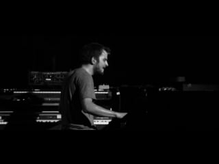 Nils frahm toilet brushes more (live in london)