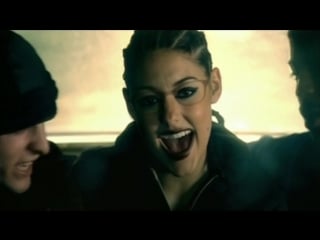 Stacie orrico there`s gotta be more to life (2003)