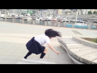 忍者女子高生 制服で大回転 japanese school girl chase #ninja