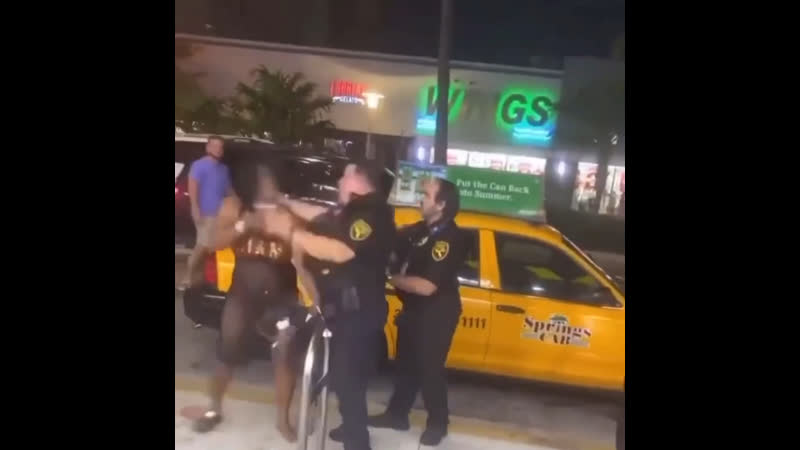 Легендарные пиндосские эцилоппы, стреляющие в кого попало без повода