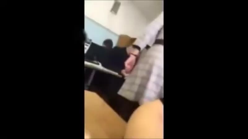 Учительница "заставила ответить за базар" и назвала "скотиной" ученика