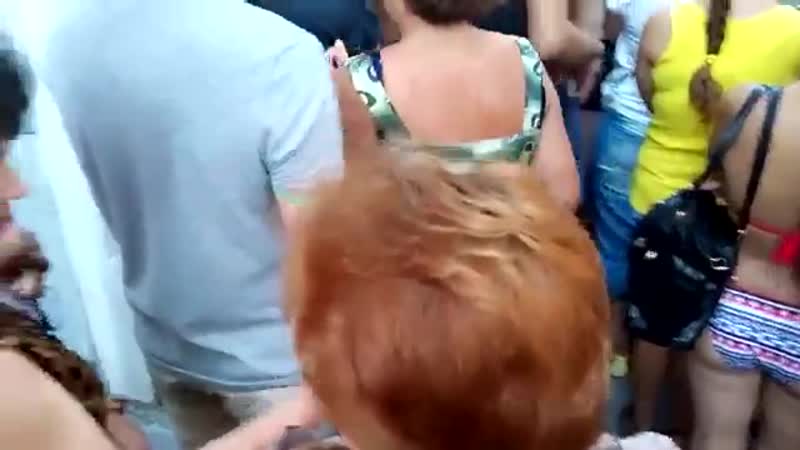 Секонд хенд днище разденься и получи