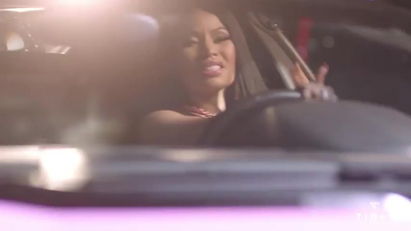 Yo gotti rake it up (feat nicki minaj)