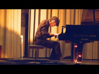 Isfar sarabski playing novruz at the 2009 montreux jazz festival solo piano competition final