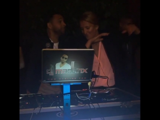 #vichka35 is dabbing with #djmadlinx at the #tasteoftennis