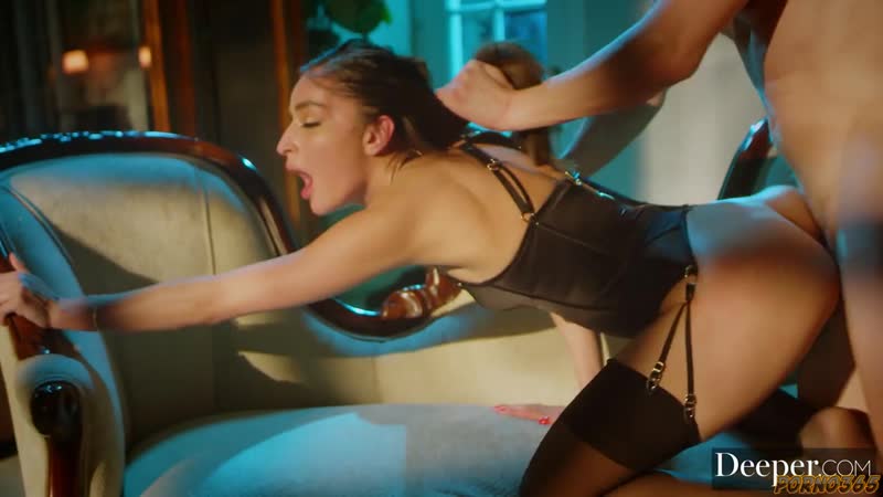 Мик блу с членом в жопе красивой любовницы может влететь в блудняк