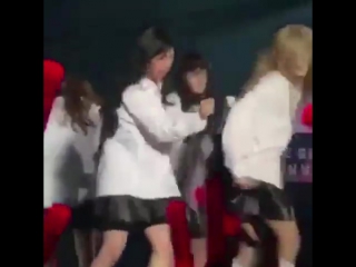 June ahhh you cant do this to hanbin unnie you know!! #ikon #hanbin #junhoe #junbin