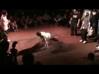 United porn(celm, soul tane, frock) vs ff/da funky style(youzrock,nadya,ушан) breakoteka 2010