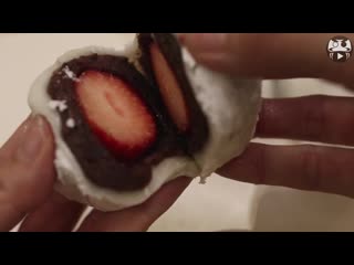 Japanese sweets strawberry in rice cake ”ichigo daifuku