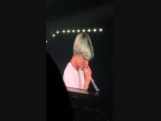 Taehyung sang a bit of scenery and the boys being supportive as usual btsinfukuoka bts mp4