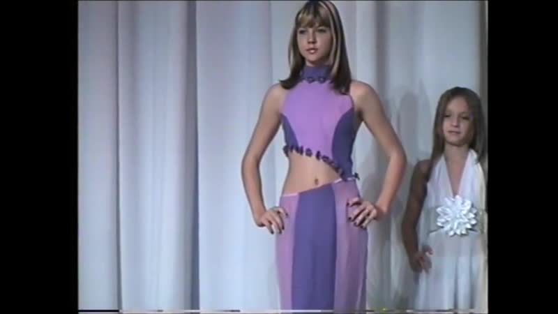 Дефиле юных моделей #4 defile young models #4 - ExPornToons->
