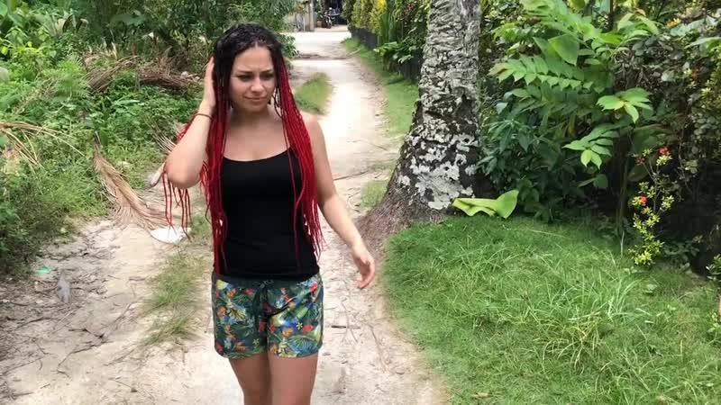 Lolly lips парень не смог починить байк, зато хорошо поработал с киской