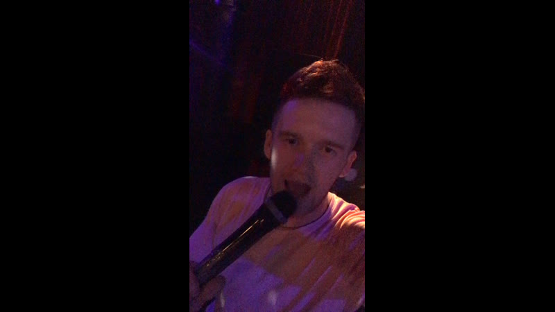 Это вторник! это бабий бунт! всю ночь вхож для девушек бесплатный!