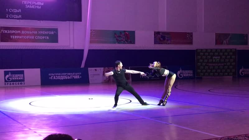Bachata show dmitrii &amp; elena / fitness fest / foxstreet