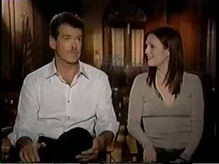 Pierce brosnan & julianne moore