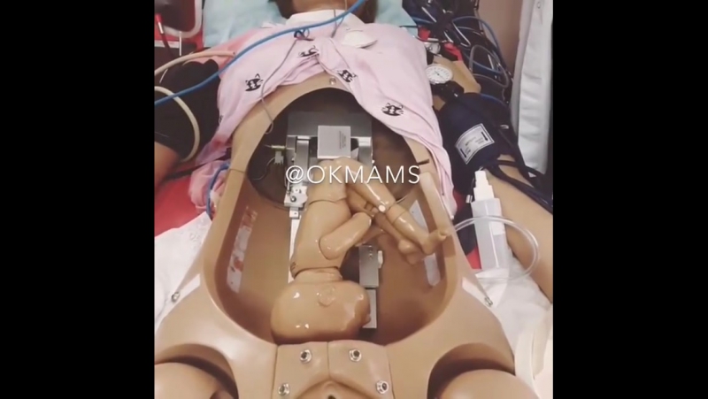 На видео симулятор для отработки практических навыков студентов