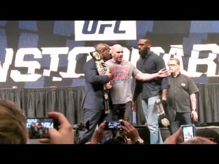Ufc 197 ustoppable daniel cormier vs jon jones faceoff