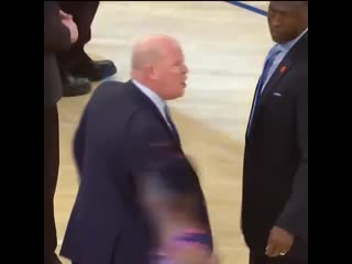 I hope the magic players pay his fine when he calls the refs out in the postgame ( 720 x 720 ) mp4