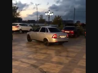 2 ручника на паркое