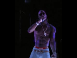 Tupac hologram/supreme® 2020