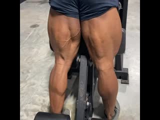 Jason brown legs curls