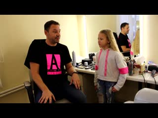 Варя взяла интервью у знаменитых стилистов тв канала россия1