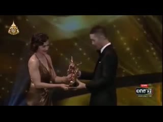 Thanapob получает награду nataraja awards 21 07 19