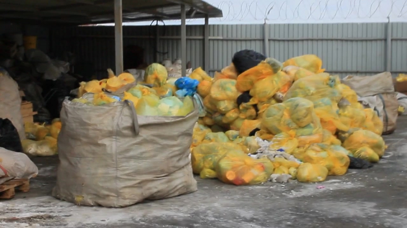 Под копейском обнаружили свалку опасных медотходов