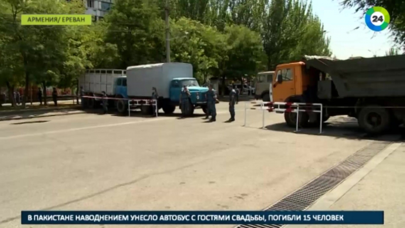 Захватчики в ереване сдались властям