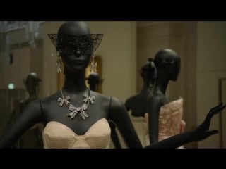 Christian dior, couturier du rêve masks by stephen jones