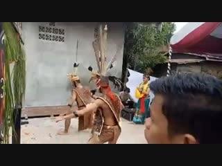 《lawang sakepeng》 dayak ngaju