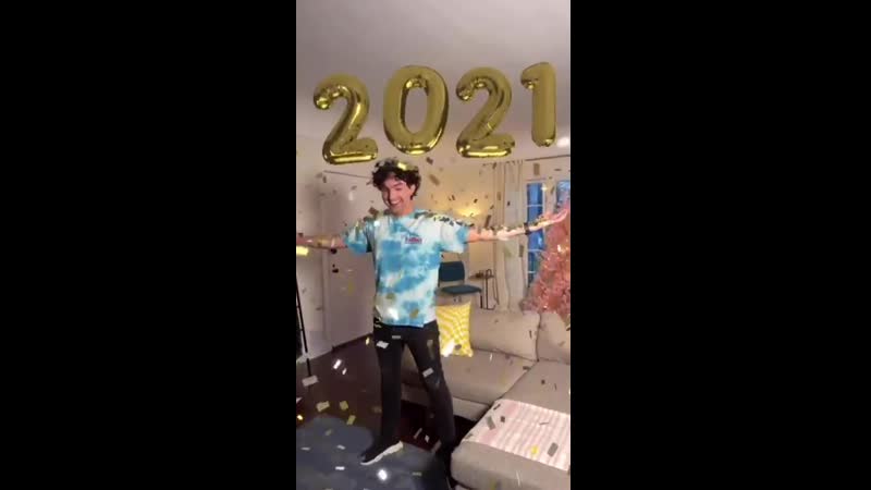 Tiktok показал собственный спецэффект для iphone 12 pro, использующий датчик lidar