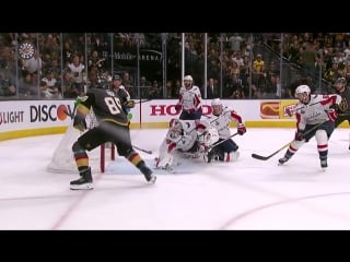 Holtby makes ridiculous stick save on tuch to preserve lead