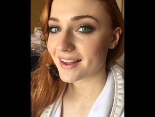 Georgieeisdell cheeky sneaky #bts with sttttttt! @sophiet #oscars2016 #oscars #sophieturner @thewallgroup