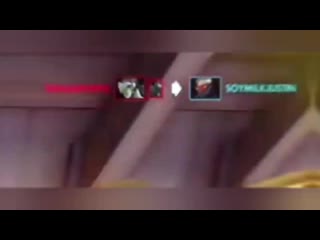 I didn't even see the doomfist when i after i saw the killfeed and rewatched it i saw this