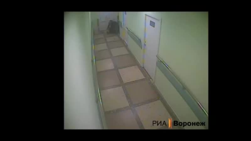 В воронежской больнице пациент избил охранника и врача