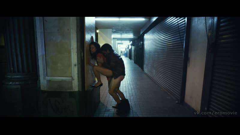 Секс с америкой оливо "маньяк" (2012)