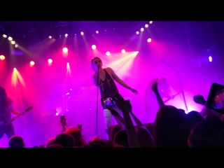 Crashdiet beautiful pain [live @ södra teatern, stockholm, ]