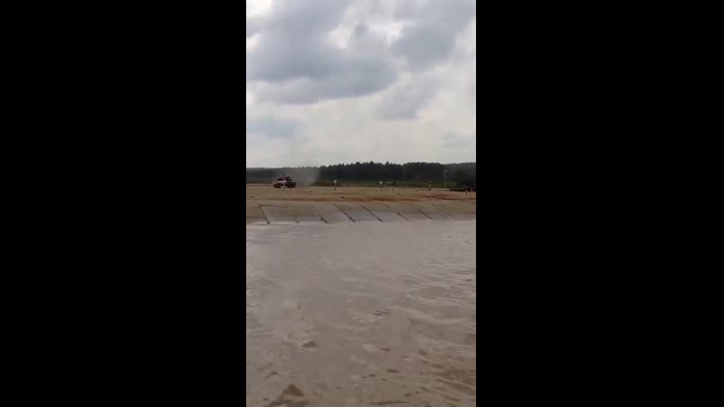 Танковый биатлон суров